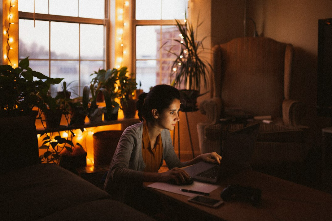 woman planning budget at home